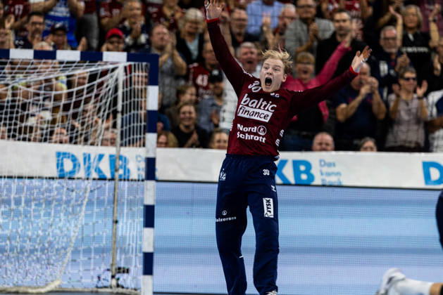 Opel HBL SG Flensburg Handewitt vs. Füchse Berlin, October 18, 2026: Celebration and joy as Simon Möller (No. 30) saves the ball, SG Flensburg Handewitt Opel HBL SG Flensburg Handewitt vs. Füchse Berlin, GGW Arena, October 18, 2026 Copyright: xBEAUTIFULxSPORTS MarioxM.xKobergx