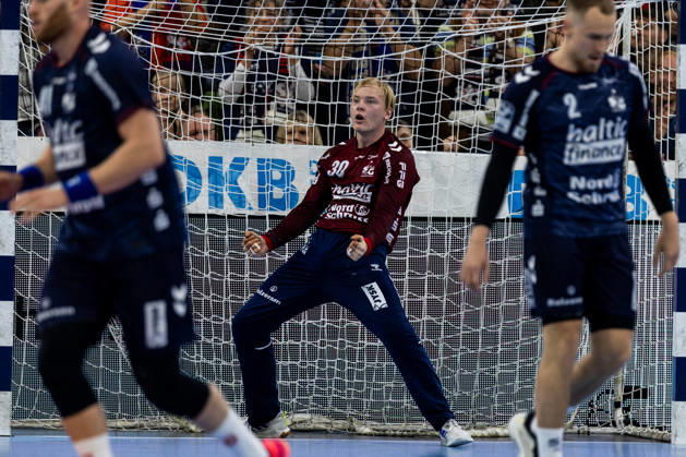 Opel HBL SG Flensburg Handewitt vs. Füchse Berlin, October 18, 2026—Celebration and joy as Simon Möller, No. 30, of SG Flensburg Handewitt saves the ball. Opel HBL SG Flensburg Handewitt vs. Füchse Berlin, GGW Arena, October 18, 2026 Copyright: xBEAUTIFULxSPORTS MarioxM.xKobergx
