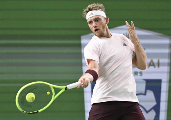 (261018) -- SHANGHAI, Oct. 18, 2026 -- Alejandro Davidovich Fokina of Spain hits a return during the men s singles final match against Rafael Jodar of Spain at the 2026 ATP, Tennis Herren tour Shanghai Masters tennis tournament in Shanghai, China, Oct. 18, 2026. ) (SP)CHINA-SHANGHAI-TENNIS-SHANGHAI MASTERS-MEN S SINGLES (CN) ChenxHaoming 