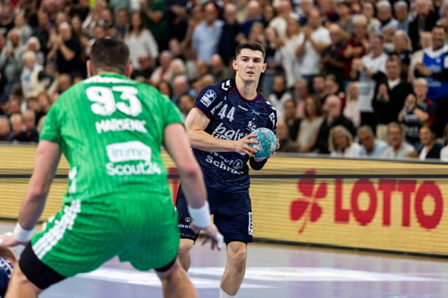 Opel HBL SG Flensburg Handewitt vs. Füchse Berlin, October 18, 2026. Aymeric Minne, No. 44, SG Flensburg Handewitt on the attack. Opel HBL SG Flensburg Handewitt vs. Füchse Berlin, GGW Arena, October 18, 2026 Copyright: xBEAUTIFULxSPORTS MarioxM.xKobergx