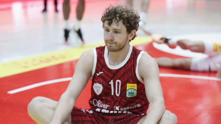 Pictured: Calvin Wishart of the Würzburg Baskets, looking pensive, October 18, 2026, Fitness First Würzburg Baskets vs. SYNTAINICS MBC, Netto BBL Cup, Round of 16, Germany, 97072, tectake Arena Würzburg, Copyright: HMBxMedia xJulienxBecker