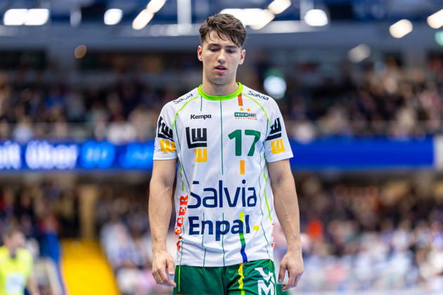 Tim Gossner, Frisch Auf Göppingen, 17, reacts with disappointment GER, TBV Lemgo Lippe vs. Frisch Auf Göppingen, Handball, 1st Bundesliga, Matchday 9, 2026–2027 season, October 18, 2026 GER, TBV Lemgo Lippe vs. Frisch Auf Goeppingen, Handball, 1st Bundesliga, Matchday 9, 2026–2027 season, October 18, 2026 Lemgo Copyright: xEibner-Pressefoto JanxRollingerx EP_JSK
