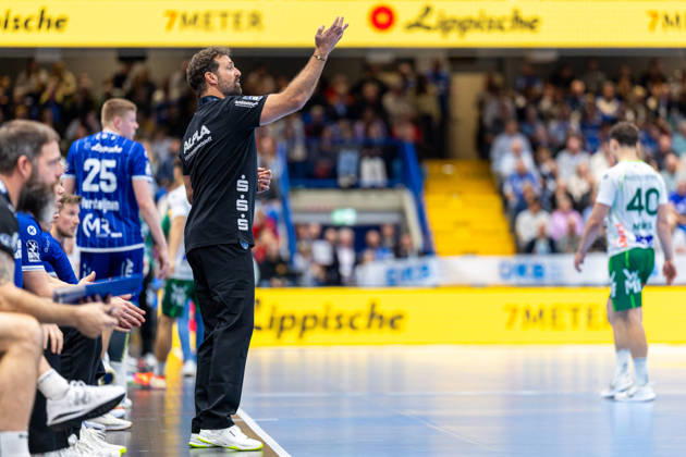 Florian Kehrmann, TBV Lemgo Lippe, coach gesturing; GER, TBV Lemgo Lippe vs. Frisch Auf Göppingen, handball, 1st Bundesliga, Matchday 9, 2026–2027 season, October 18, 2026, GER, TBV Lemgo Lippe vs. Frisch Auf Göppingen, Handball, 1st Bundesliga, Matchday 9, 2026–2027 season, October 18, 2026, Lemgo Copyright: xEibner-Pressefoto JanxRollingerx EP_JSK