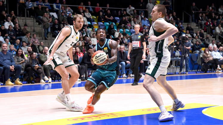 October 18, 2026, xokbx, BBL Cup, Frankfurt Skyliners vs. VET Concept Gladiators Trier, featuring Isaiah Swope of the Fraport Skyliners Frankfurt, Moritz Krimmer, Gladiators Trier; Marten Linssen, Gladiators Trier; Head-to-head matchup, Frankfurt am Main
