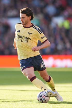 Declan Rice of Arsenal dribbles with the ball Nottingham Forest v Arsenal, Premier League, Football, The City Ground, Nottingham, UK - 18 Oct 2026Nottingham The City Ground United Kingdom EDITORIAL USE ONLY No use with unauthorised audio, video, data, fixture lists, club league logos or live services. Online in-match use limited to 120 images, no video emulation. No use in betting, games or single club league player publications. Copyright: xWiredxPhotos Shutterstockx 17222726v