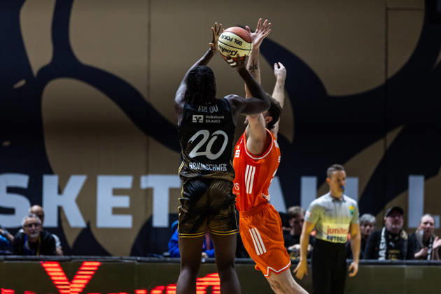 October 18, 2026, GER, BBL easyCredit Basketball Bundesliga Cup, Round of 16, Braunschweig, Basketball Löwen Braunschweig vs. Niners Chemnitz, Noah Eklou (Basketball Löwen Braunschweig), 20 Braunschweig Volkswagen Arena, Lower Saxony, Germany