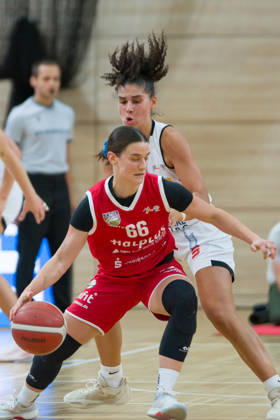 Dominika Fiszer (Lions), 66, Sara Guerreiro (Marburg), 13, Halfit Lions vs. BC Marburg Blue Dolphins, Women s Basketball, 1st Bundesliga, DBBL, Matchday 3 of the 2026–27 season, October 18, 2026, SWH Arena, Saxony-Anhalt, Germany