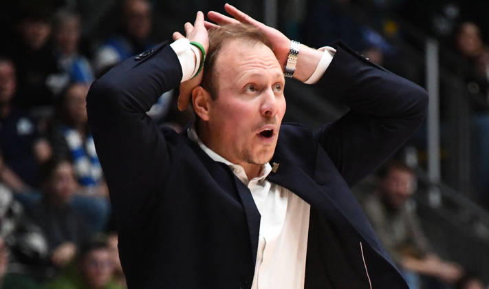 October 18, 2026, xokbx, BBL Basketball Cup, Frankfurt Skyliners vs. VET Concept Gladiators Trier, Head Coach Jacques Schneider of the Gladiators Trier, facial expressions, gestures, emotions, upset, angry, dissatisfied, shocked, Frankfurt am Main