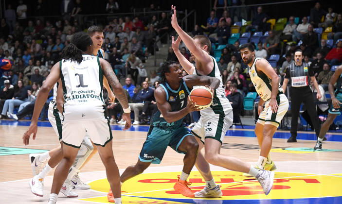 October 18, 2026, xokbx, BBL Basketball Cup, Frankfurt Skyliners vs. VET Concept Gladiators Trier, featuring Isaiah Swope of the Fraport Skyliners Frankfurt and Marten Linssen of the Gladiators Trier, head-to-head matchup, Frankfurt am Main