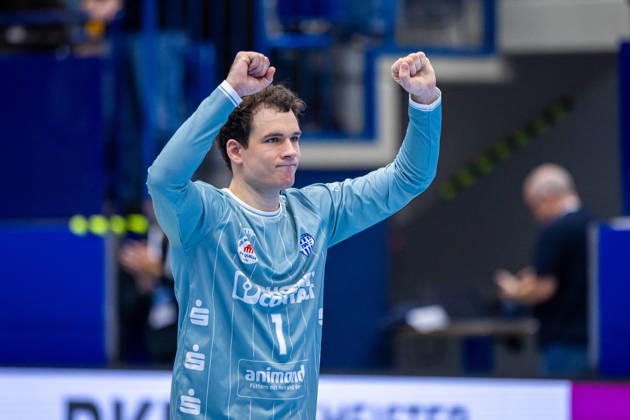 Constantin Moestl of TBV Lemgo Lippe, No. 01, celebrates after the 28–26 victory. GER, TBV Lemgo Lippe vs. Frisch Auf Göppingen, Handball, 1st Bundesliga, Matchday 9, 2026–2027 season, October 18, 2026, GER, TBV Lemgo Lippe vs. Frisch Auf Göppingen, Handball, 1st Bundesliga, Matchday 9, 2026–2027 season, October 18, 2026, Lemgo Copyright: xEibner-Pressefoto JanxRollingerx EP_JSK