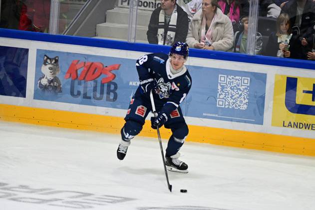 October 18, 2026 xkhx Kassel, Probonio Arena Ice Hockey DEL 2 Playoffs 2026–2027 Season Kassel Huskies vs. EV Landshut Free agent Laurin Braun, 18, Kassel Huskies