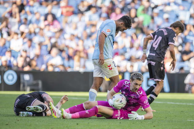 ESP LaLiga EA Sports Celta Deportivo Alavés Ionut Radu of Celta during Matchday 9: RC Celta vs. Deportivo Alavés on October 18, 2026, at Abanca Balaidos Stadium, Vigo, Spain Copyright: xLuisxLorenzox xAgenciaxLOFx
