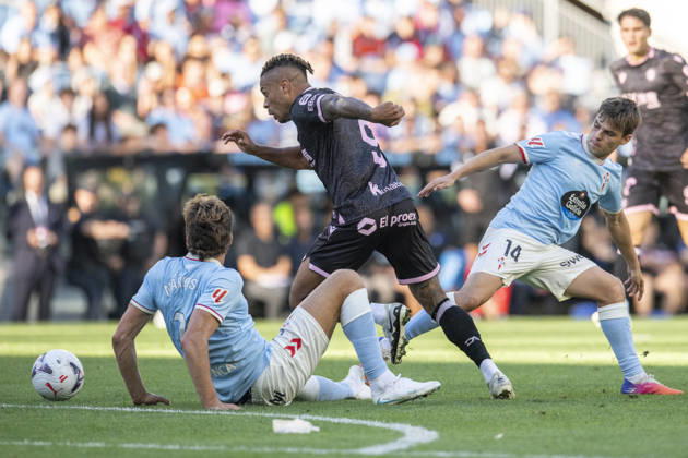 ESP LaLiga EA Sports Celta Deportivo Alavés Mariano Díaz Mejía of Alavés during Matchday 9: RC Celta vs. Deportivo Alavés on October 18, 2026, at Abanca Balaidos Stadium, Vigo, Spain Copyright: xLuisxLorenzox xAgenciaxLOFx