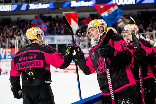 October 18, 2026, 2026–2027 Ice Hockey Season, Penny DEL, Nuremberg Ice Tigers, Icetigers, Red Bull Munich, ThHa xthxhax, Goal celebration, joy, cheering, Noah Samanski 8, Nuremberg Ice Tigers, NIT Nikolaus Heigl 15, Nuremberg Ice Tigers, NIT