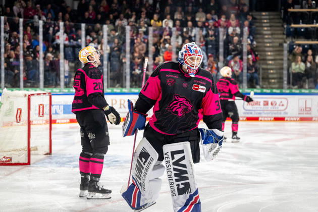 October 18, 2026 Ice Hockey Season 2026–2027 Penny DEL Nuremberg Ice Tigers Icetigers Red Bull Munich ThHa xthxhax Niklas Treutle 31, Nuremberg Ice Tigers, NIT sad, disappointed