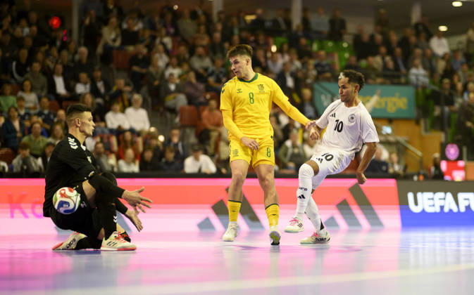 Scoring chance by Fouad Aghnima (GER) against goalkeeper Ernestas Macenis (L) and Albert Voskunovic (LIT), action, Tackle, Futsal World Cup Qualifier: Germany vs. Lithuania 4–2, on October 18, 2026, in Mülheim an der Ruhr, Germany, at the Westenergie Sporthalle