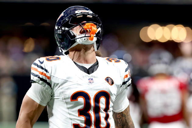 ATLANTA, GA - OCTOBER 18: Zavier Scott (30) of the Chicago Bears reacts after the Bears recover a fumble during the Sunday afternoon NFL, American Football Herren, USA game between the Atlanta Falcons and the Chicago Bears on October 18, 2026 at the Mercedes-Benz Stadium in Atlanta, GA. (Photo by David J. Griffin Icon Sportswire) NFL: OCT 18 Bears at Falcons EDITORIAL USE ONLY Icon9532610180956