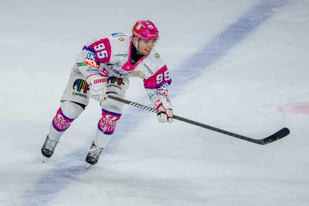 October 18, 2026, xkkux, Ice Hockey, DEL, Krefeld Pinguine vs. Eisbären Berlin, 2026–27 Season, YAYLA Arena, Krefeld, Frederik Tiffels, Eisbären Berlin 95, North Rhine-Westphalia, Germany