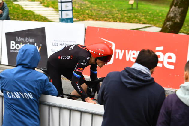 October 18, 2026, Les Herbiers, Pays De La Loire, France: Team Tudor Pro Cycling Team s Swiss rider Stefan Kung competes in the Chrono des Nations in Les Herbiers, France, on October 18, 2026. Les Herbiers France - ZUMAh284 20261018_znp_h284_012 Copyright: xRonanxHoussinx