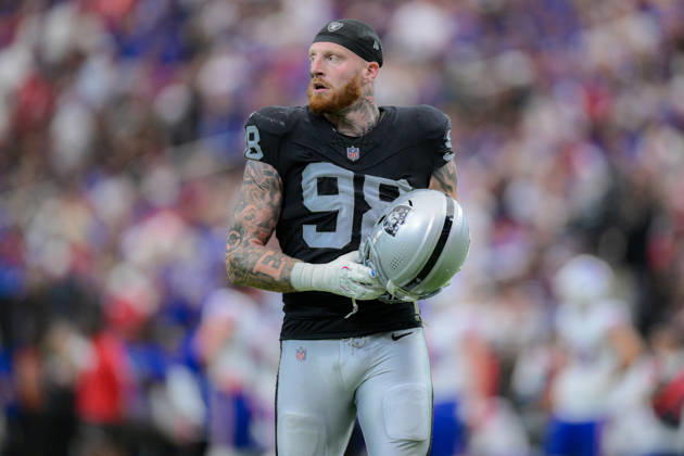 October 18, 2026, Las Vegas, Nevada, USA: Las Vegas Raiders defensive end MAXX CROSBY (98) Walk off the field during week 6 NFL, American Football Herren, USA game at the Allegiant stadium in Las Vegas. The Buffalo Bills Defeated The Las Vegas Raiders 33-30  - ZUMAo117 20261018_zsp_o117_042 Copyright: xMikaelxOnax