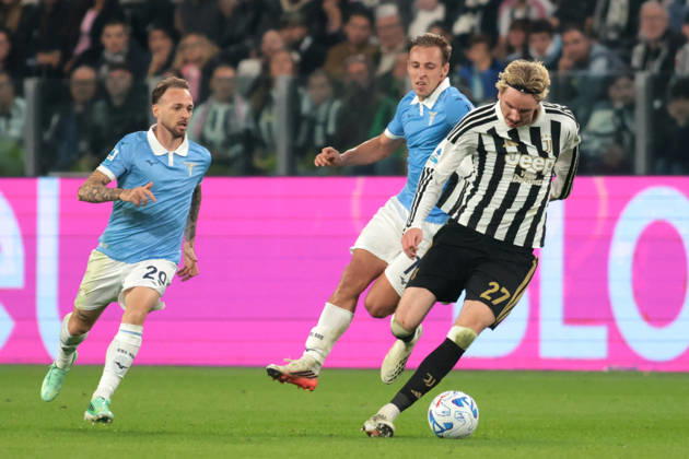 2026-10-18 Juventus FC v SS Lazio - Serie A 2026 27 TURIN, ITALY - OCTOBER 18: Nick Woltemade of Juventus, Davide Frattesi of SS Lazio during the Serie A 2026 27 match between Juventus FC and SS Lazio at Allianz Stadium on October 18, 2026 in Turin, Italy. (Photo by Nderim Kaceli BSR Agency) Turin Italy Content not available for redistribution in The Netherlands directly or indirectly through any third parties. Copyright: xBSRxAgencyx