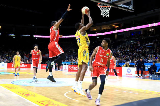 October 19, 2026, Germany, GER, DEU, Basketball, BBL Cup, Day 1, 2026–2027 Season, Berlin, ALBA Berlin vs. Bamberg, Sima Fatty Yankuba (ALBA Berlin) 77, Jordan Wright (Bamberg) 3, Mylik Wilson (Bamberg) 10, nordphoto GmbH, Engler, Berlin, Uber Arena, Berlin, Germany Copyright: xNordphotox xEnglerx