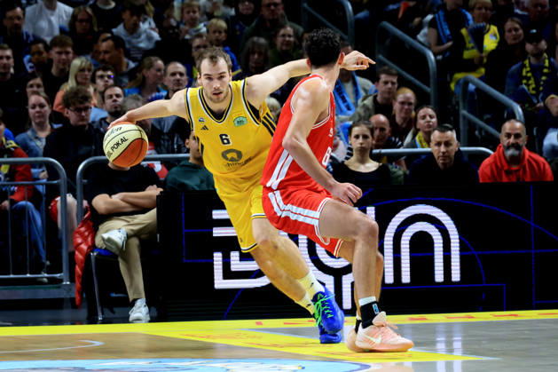 October 19, 2026, Germany, GER, DEU, Basketball, BBL Cup, Day 1, 2026–2027 Season, Berlin, ALBA Berlin vs. Bamberg, MALTE DELOW, ALBA Berlin 6, Yuval Hochstadter, Bamberg 66, nordphoto GmbH, Engler Berlin, Uber Arena Berlin, Germany Copyright: xNordphotox xEnglerx