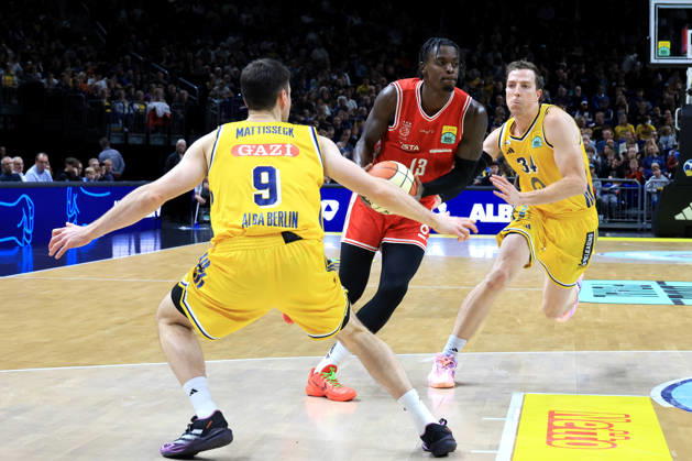 October 19, 2026, Germany, GER, DEU, Basketball, BBL Cup, Day 1, 2026–2027 Season, Berlin, ALBA Berlin vs. Bamberg, JONAS MATTISSECK (ALBA Berlin) 9, Justin Bean (ALBA Berlin) 34, Trevon Scott (Bamberg) 13, nordphoto GmbH, Engler, Berlin, Uber Arena, Berlin, Germany Copyright: xNordphotox xEnglerx