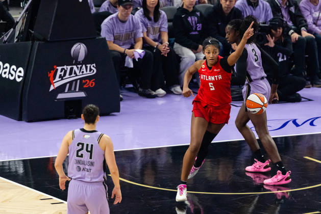 SAN FRANCISCO, CA - OCTOBER 19: Angel Reese 5 of the Atlanta Dream reacts after scoring during Game Two of the WNBA, Basketball Damen, USA Finals against the Golden State Valkyries on October 19, 2026 at Chase Center in San Francisco, CA. (Photo by Matthew Huang Icon Sportswire) WNBA: OCT 19 Finals Atlanta Dream at Golden State Valkyries EDITORIAL USE ONLY Icon261019008
