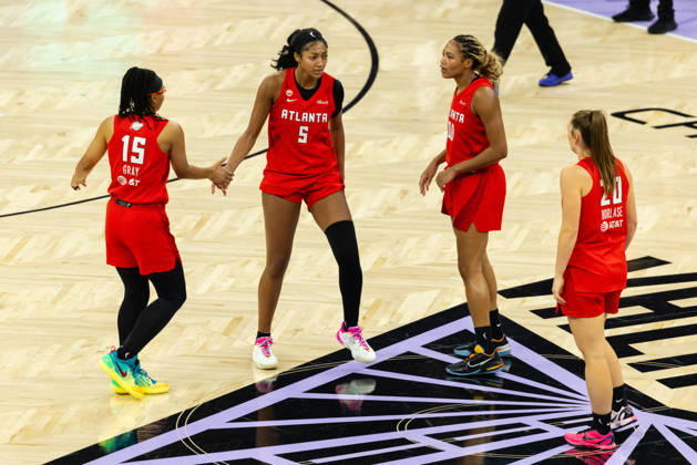 SAN FRANCISCO, CA - OCTOBER 19: Angel Reese 5 of the Atlanta Dream reacfs to scoring during Game Two of the WNBA, Basketball Damen, USA Finals on October 19, 2026 at Chase Center in San Francisco, CA. (Photo by Matthew Huang Icon Sportswire) WNBA: OCT 19 Finals Atlanta Dream at Golden State Valkyries EDITORIAL USE ONLY Icon261019015