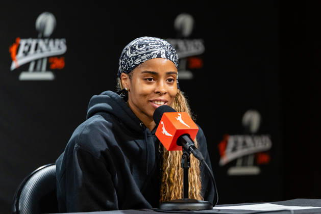SAN FRANCISCO, CA - OCTOBER 19: Jordin Canada 3 of the Atlanta Dream speaks with the media after a win in Game Two of the WNBA, Basketball Damen, USA Finals against the Golden State Valkyries on October 19, 2026 at Chase Center in San Francisco, CA. (Photo by Matthew Huang Icon Sportswire) WNBA: OCT 19 Finals Atlanta Dream at Golden State Valkyries EDITORIAL USE ONLY Icon261019039