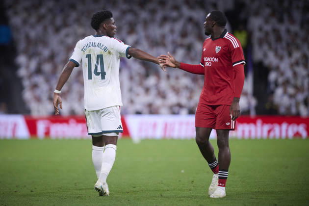 LaLiga - Real Madrid CF v Sevilla FC Real Madrid CF’s Aurelien Tchouameni (l) and Sevilla FC’s Youssouf Fofana during La Liga match. October 18 ,2026. Photo by Ropero AlterPhotos ABACAPRESS.COM Madrid Madrid Spain Copyright: xRopero AlterPhotos ABACAx