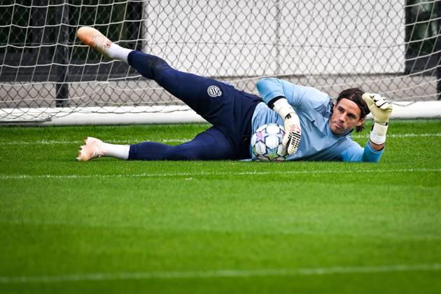 Club Brugge v RC Lens - UEFA Champions League preparations Club Brugge s Yann Sommer pictured during a training session of football team Club Brugge KV, on Tuesday 20 October 2026 at the team s basecamp in Westkapelle (Knokke-Heist), Belgium, as preparation for the the UEFA Champions League game against RC Lens. (Photo News Elias Rom) Knokke-Heist Belgium  Copyright: xPhotonewsx xEliasxRomx