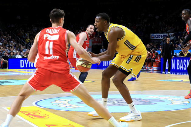 October 19, 2026, Germany, GER, DEU, Basketball, BBL Cup, Day 1, 2026–2027 Season, Berlin, ALBA Berlin vs. Bamberg Sima Fatty Yankuba ALBA Berlin 77, Richard Balint Bamberg 11, Daniel Keppeler Bamberg 31 nordphoto GmbH Engler Berlin Uber Arena Berlin Germany Copyright: xNordphotox xEnglerx