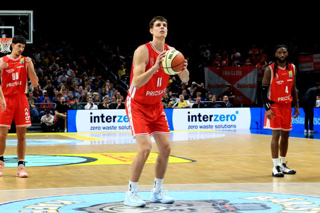 October 19, 2026, Germany, GER, DEU, Basketball, BBL Cup, Day 1, 2026–2027 Season, Berlin, ALBA Berlin vs. Bamberg; Free throw by Richard Balint (Bamberg); 11 nordphoto GmbH; Engler; Berlin; Uber Arena; Berlin; Germany Copyright: xNordphotox xEnglerx