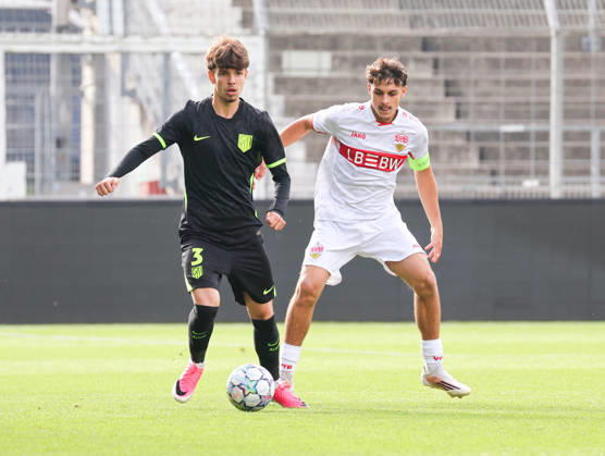 October 20, 2026, Stuttgart, U19 Champions League, 2026–2027 season, U19 Youth League: VfB Stuttgart vs. Atlético Madrid, from left: Oscar Parejo (Atlético Madrid), Massimo Di Benedetto (VfB)