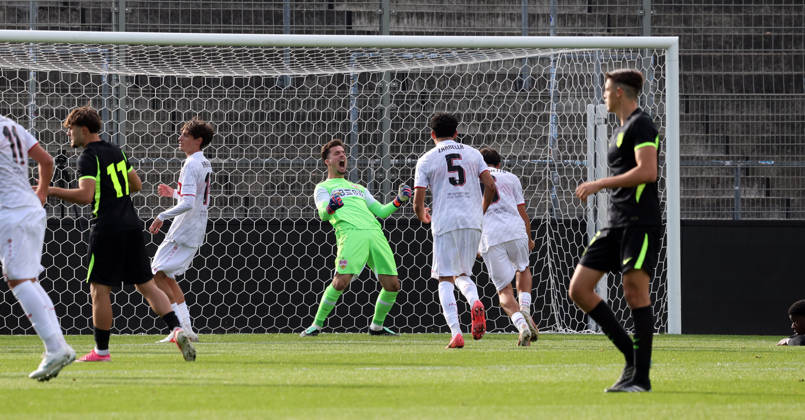 October 26, 2020 U19 VfB Stuttgart vs. U19 Atlético Madrid Germany, Stuttgart, October 20, 2026, Soccer, UEFA Youth League, 2026–2027 season, U19 VfB Stuttgart vs. U19 Atlético Madrid Tom Walz U19 VfB Stuttgart