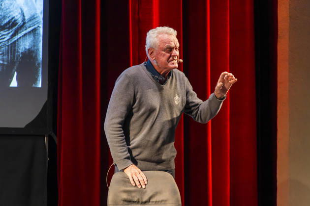 October 20, 2026, Mindelheim, Unterallgäu: Sepp Maier, the former goalkeeper for FC Bayern Munich, is going on tour with Sepp Maier Live, a show about his life as a soccer player, across the stages of Bavaria.