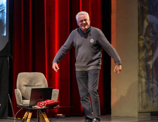 October 20, 2026, Mindelheim, Unterallgäu: Sepp Maier, the former goalkeeper for FC Bayern Munich, is going on tour with Sepp Maier Live, a show about his life as a soccer player, across the stages of Bavaria.