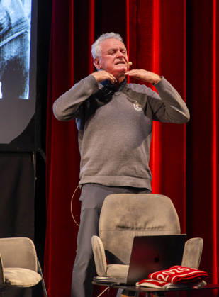 October 20, 2026, Mindelheim, Unterallgäu: Sepp Maier, the former goalkeeper for FC Bayern Munich, is going on tour with Sepp Maier Live, a show about his life as a soccer player, across the stages of Bavaria.