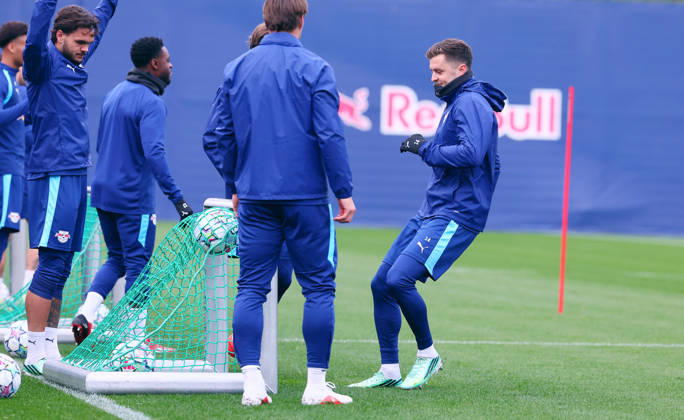 RB Leipzig Training: Champions League, Leipzig, October 20, 2026, RB Academy, UEFA Champions League, RB Leipzig s final training session the day before Real Madrid vs. RB Leipzig. Pictured: Christoph Baumgartner (right), 14, RB Leipzig, Picture Point