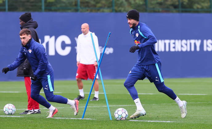 RB Leipzig Champions League Training, Leipzig, October 20, 2026, RB Academy, UEFA Champions League, RB Leipzig s final training session the day before Real Madrid vs. RB Leipzig. Pictured, from left: Brajan Gruda 10, RB Leipzig, and Romulo 40, RB Leipzig, Picture Point