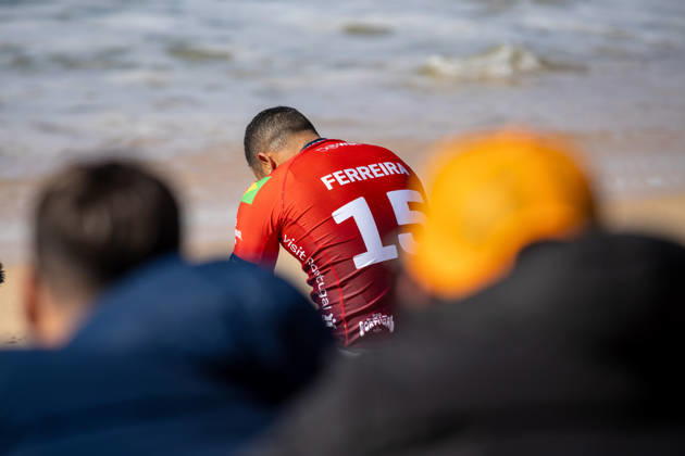 MEO Rip Curl Pro Portugal 2026, World Surf League Championship Tour Italo Ferreira competes during his heat at the MEO Rip Curl Pro Portugal 2026, a World Surf League Championship Tour event held at Supertubos Beach in Peniche, Portugal, on October 20, 2026. Ferreira wins his heat and advances to the next round. Peniche Portugal  Copyright: xSergioxMendesx originalFilename:pereira-notitle261020_npKx6.jpg