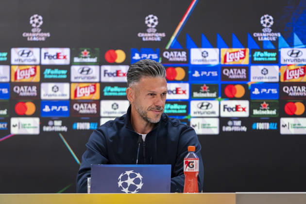 RB Leipzig Training Session And press conference, PK, Pressekonferenz - UEFA Champions League 2026 27 League Phase MD3 MADRID, SPAIN - OCTOBER 20: Martin Demichelis, head coach of RB Leipzig, speaks during the press conference on day ahead of the UEFA Champions League 2026 27 League Phase MD3 at Estadio Bernabeu on October 20, 2026 in Madrid, Spain. Madrid Estadio Bernabeu Madrid Spain Copyright: xAlbertoxGardinx AGardin_20261020_Leipzig_Press_0051