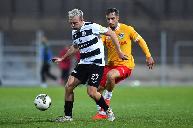 SG Wattenscheid 09 vs. SC Preußen Münster ** FOR EDITORIAL USE ONLY ** EDITORIAL USE ONLY ** p Soccer Korbmacher Westphalia Cup Round of 16 SG Wattenscheid 09 vs. SC Preußen Münster on October 20, 2026, at Lohrheidestadion in Bochum-Wattenscheid Finn Wortmann (SG Wattenscheid 09), on the left, Louis Kolbe of Preußen Münster; on the right, Germany, North Rhine-Westphalia, Bochum, Wattenscheid. Copyright ThorstenxTillmann Copyright: ThorstenxTillmann doc8845wn83c6oa1stlegb ,EDITORIAL USE ONLY Copyright: ThorstenxTillmann