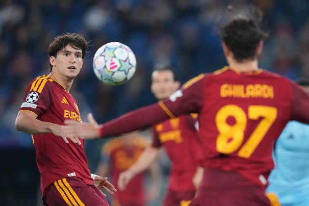 Roma’s Leonardo Balerdi during the UEFA Champions League Phase - Matchday 3 soccer match between AS Roma-Slovan Bratislava at the Rome s Olympic stadium, Italy - Tuesday October 20, 2026 - Soccer ( Photo by Alfredo Falcone LaPresse )  Copyright: xAlfredoxFalcone LaPressex