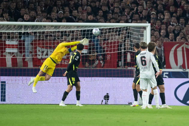 October 20, 2026, GER, Soccer, Men s, UEFA Champions League, 2026–2027 Season, Matchday 3, VfB Stuttgart vs. Atlético Madrid, scoring chance, shot on goal, Angelo Stiller (VfB Stuttgart), Jan Oblak (Atlético Madrid), save, Stuttgart MHP Arena, Baden-Württemberg, Germany Copyright: xNordphoto WolfgangxFrankx