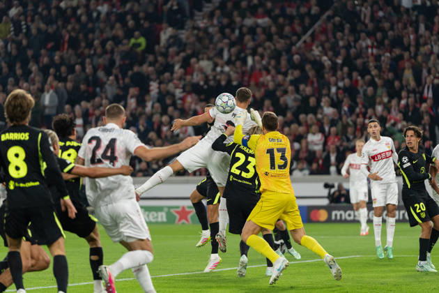 October 20, 2026, xjyhynx, Soccer, UEFA Champions League, VfB Stuttgart vs. Atlético Madrid, from left: header duel between Grischa Prömel (21), VfB Stuttgart vs. Morten Hjulmand 23, Atlético Madrid and Jan Oblak 13, Atlético Madrid vs. Stuttgart