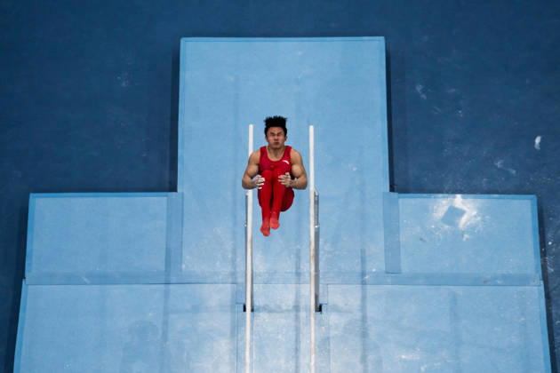 October 20, 2026: Xingyu Lan of China competes on the parallel bars during the men’s team final on day four of the 2026 Artistic Gymnastics World Championships on October 20, 2026 in Rotterdam. Photo by Joel Marklund, BILDBYRÅN, code JM JM0861 bbeng artistic gymnastics gymnastics world championships team final  Copyright: JOELxMARKLUND BB261020JM020