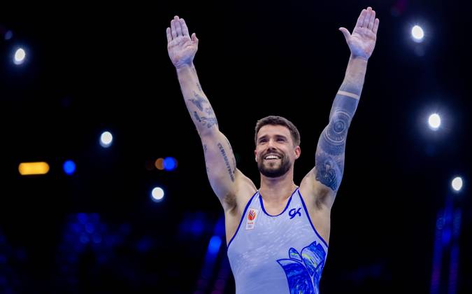 ROTTERDAM - Casimir Schmidt in action during the men s team final at the World Gymnastics Championships in Rotterdam Ahoy. IRIS VAN DEN BROEK ANP xVIxANPxSportx xxANPxIVx 573092148 originalFilename: 573092148.jpg
